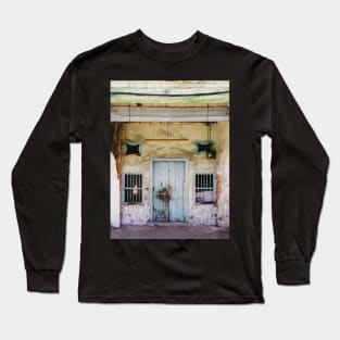 Old Colonial Building Long Sleeve T-Shirt